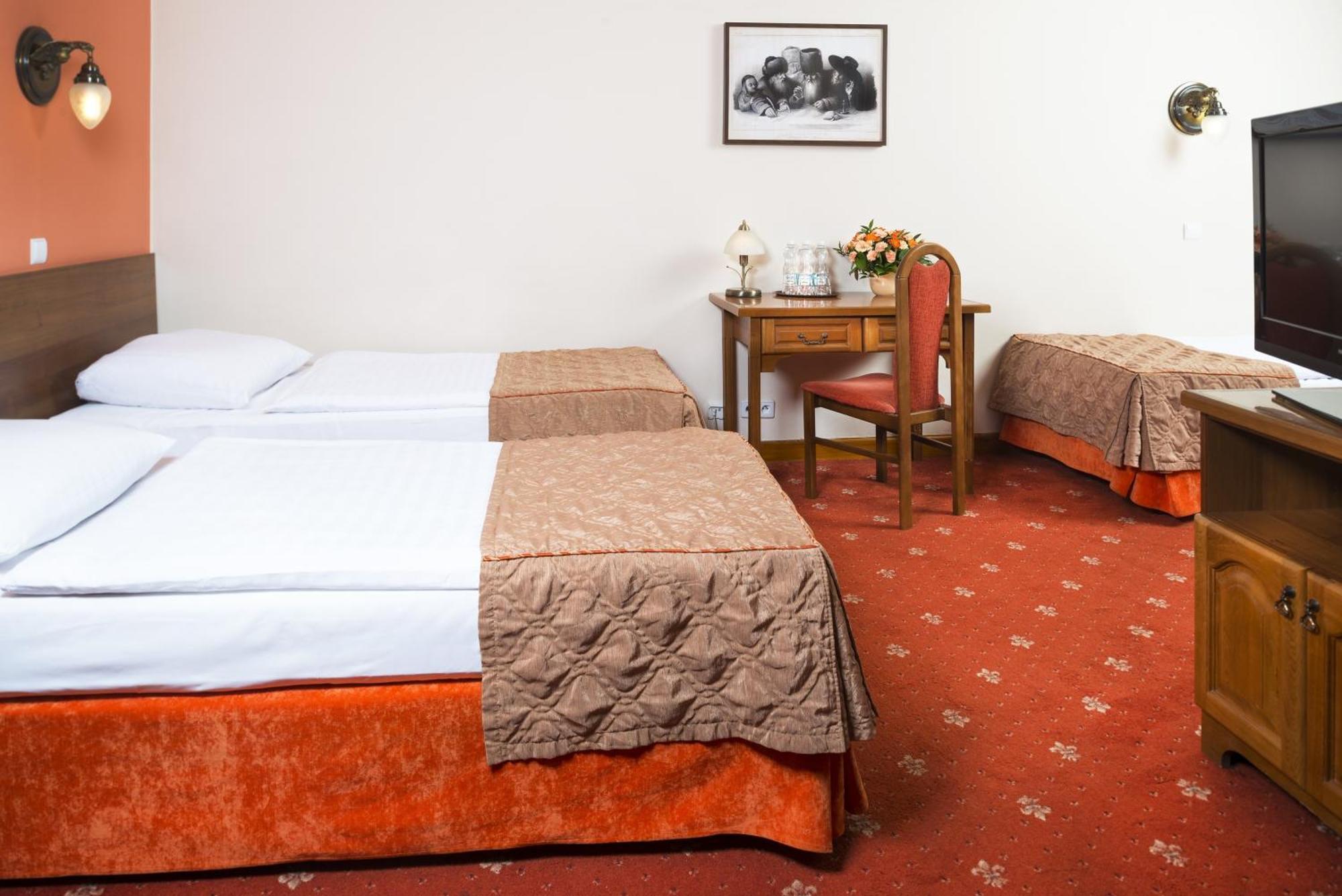 Triple Room,1435729684:JPEG